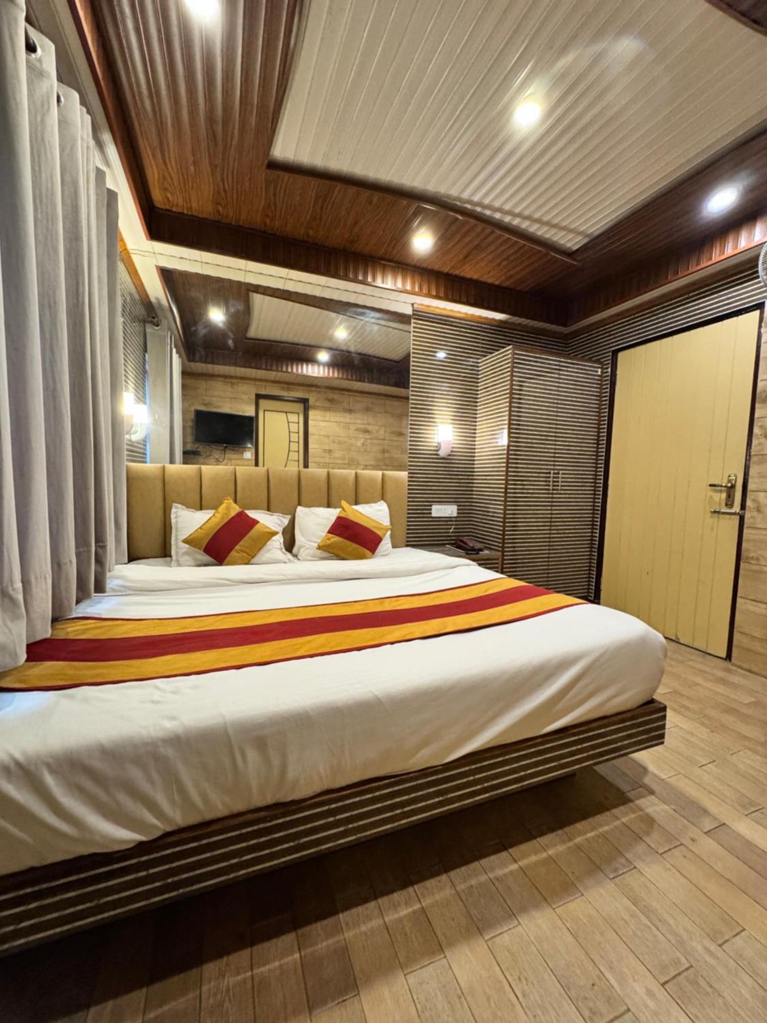 Victory Hotel And Restaurant By Gs Hospitality Shimla Dış mekan fotoğraf