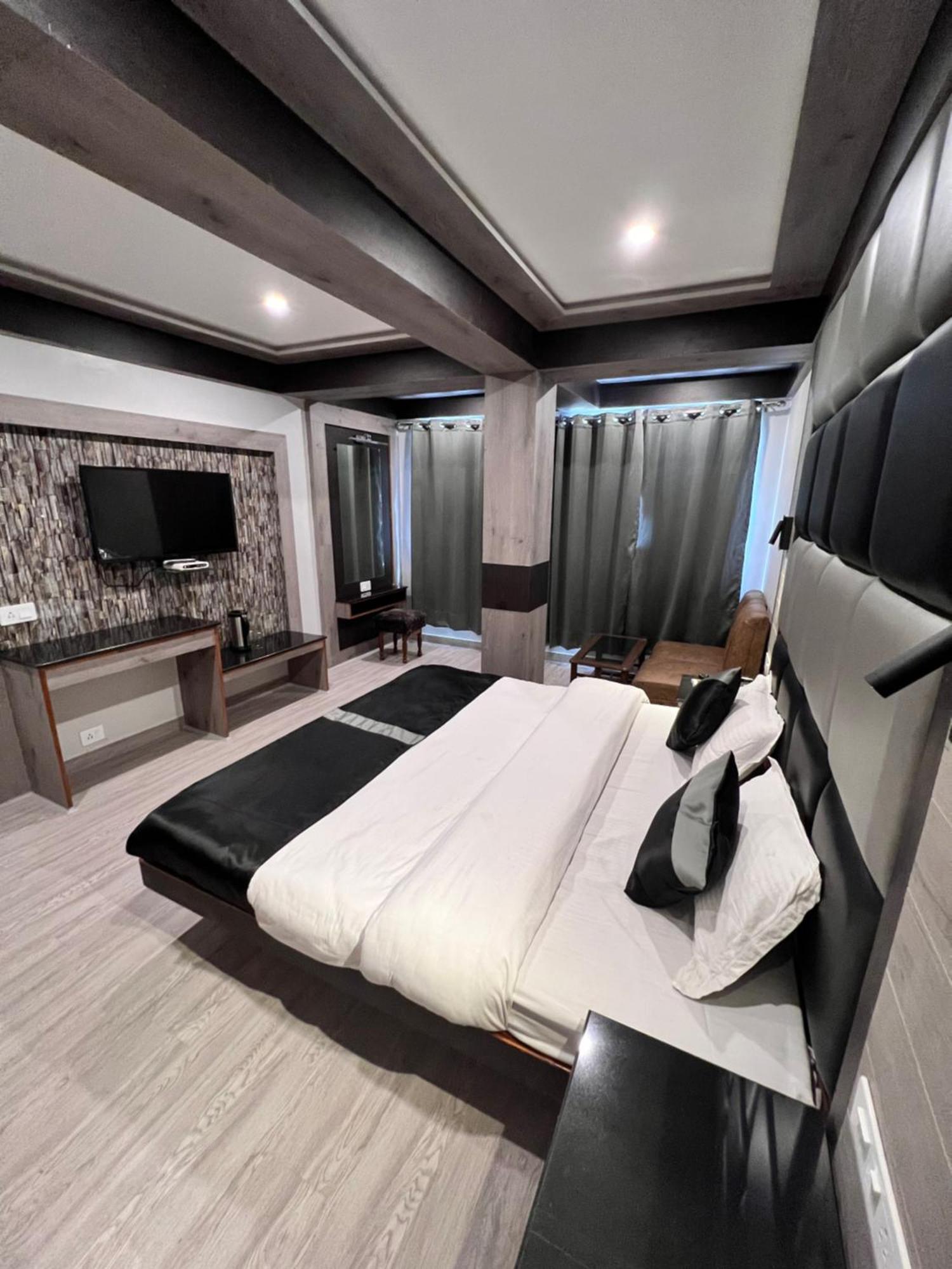 Victory Hotel And Restaurant By Gs Hospitality Shimla Dış mekan fotoğraf